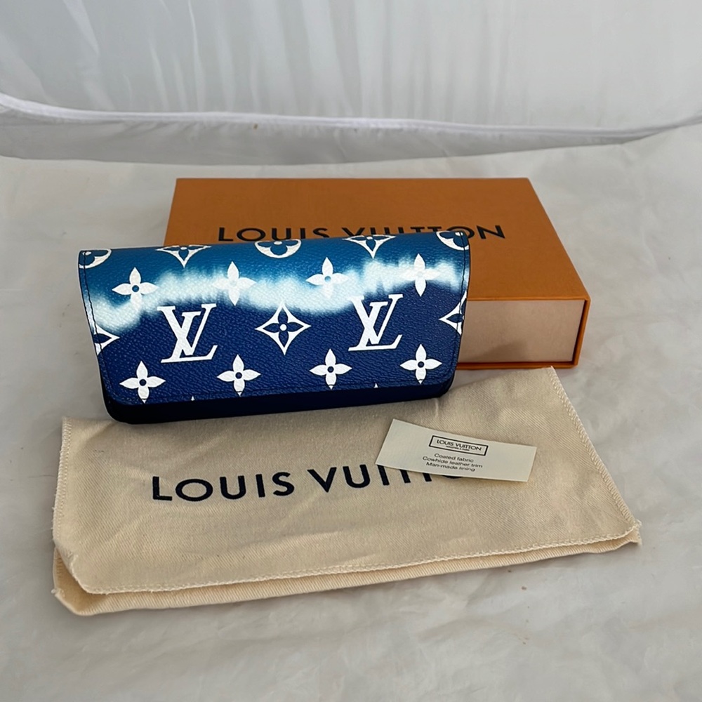 Louis Vuitton Escale Glasses case